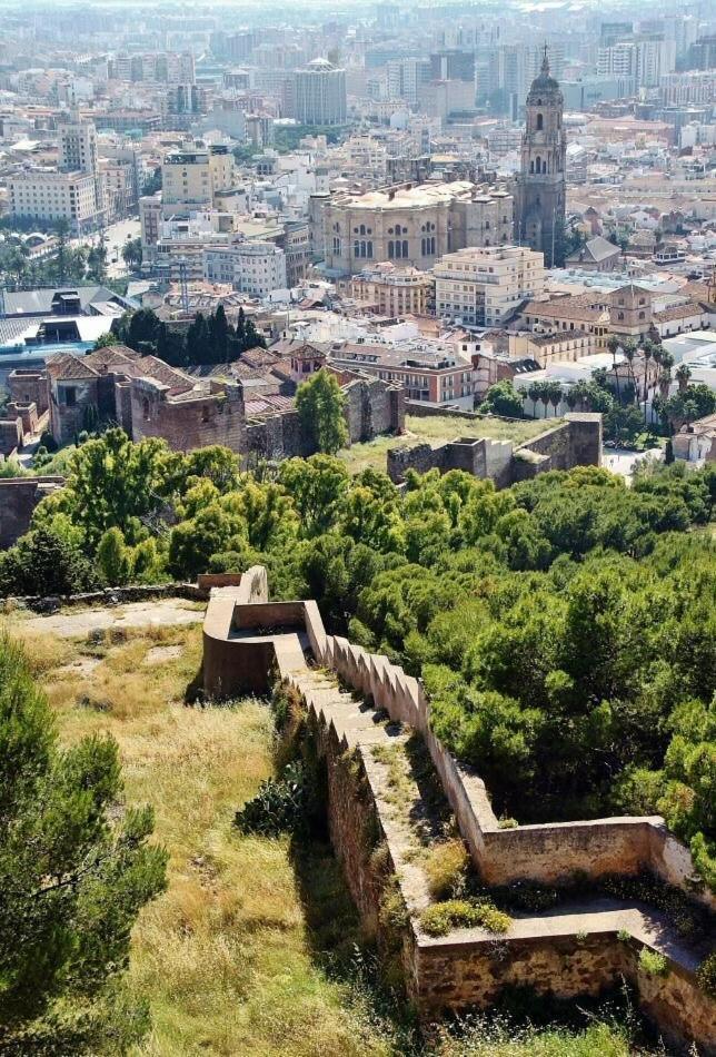 Апартаменты Nuestro Rincon Del Centro Historico Especial Grupos Terraza Parking Gratis 02 Малага Экстерьер фото